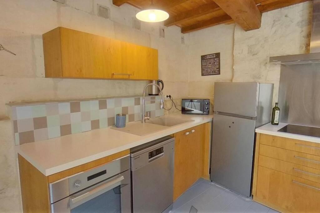 Maison De Charme Dans Le Centre Historique , Wifi Clim 6 Pers Calme Et Confort Apartman Arles Kültér fotó